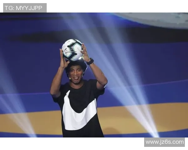 足球明星在镜子前的独特瞬间展现自我风采与魅力的精彩瞬间